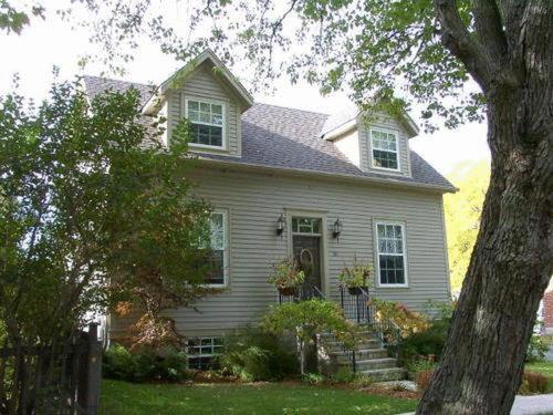 Antique Slumber Old Town Bed & Breakfast Niagara-on-the-Lake Екстер'єр фото
